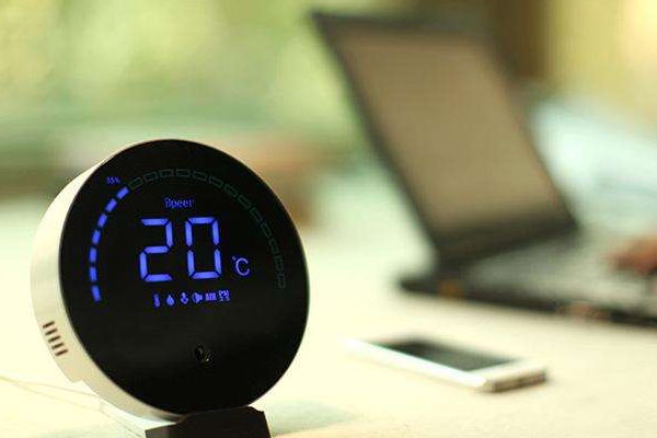 菠蘿恒溫除濕烘干機(jī) 生產(chǎn)環(huán)保型智能空氣能熱泵菠蘿鳳梨除濕設(shè)備